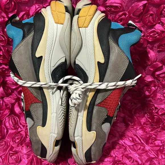 Balenciaga Triple S Sneaker Split - Picture 10 of 13